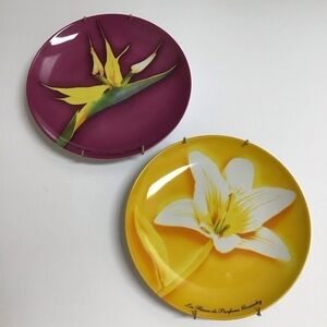 Givenchy Paris Porcelain Dessert Plates SET OF 2 Lily Bird of Paradise 8.25 2003